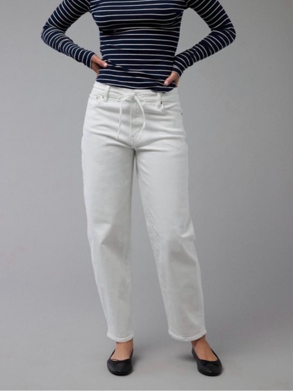 American Eagle Outfitters White Drawstring Barrel Jean NWT 🎉